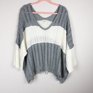 POL Oversized Gray Striped Distressed Slouchy Knit Loose Fit Sweater Size Medium